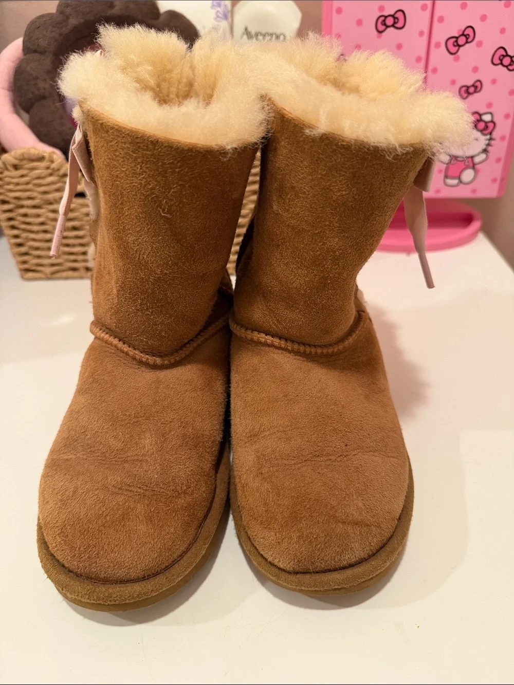 UGG Kids Bailey Bow II Chestnut Sheepskin Boots Size 13